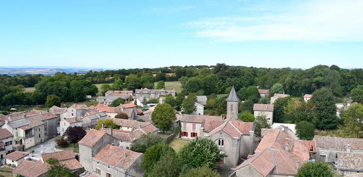 Le Viala-du-Pas-de-Jaux, une des cinq cités templières inscrites au circuit Larzac, Templiers et Hospitaliers.