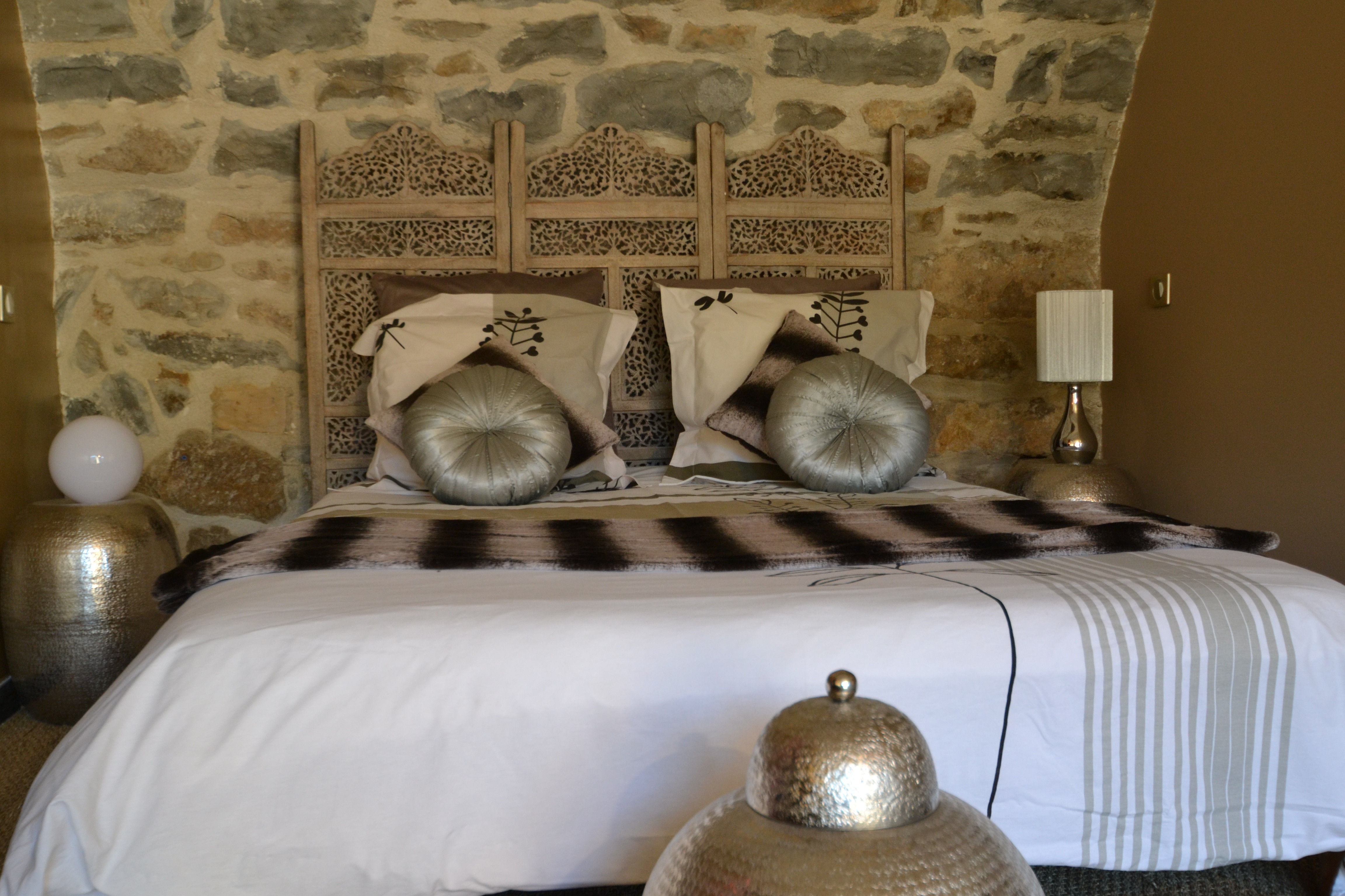 Suite Soleil Eau Spa Soleilo Chambre Avec Jacuzzi Hammam Mostuejouls Aveyron 0310