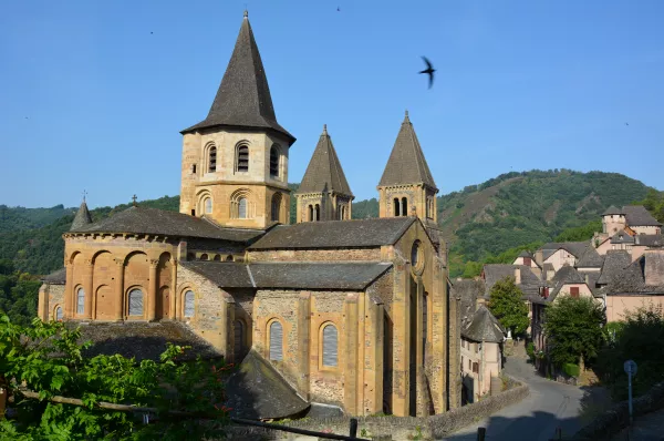 Conques Chevetabbatialeoiseauxca Causse2015 Otcm